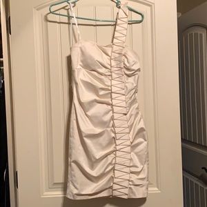 One shoulder very beautiful XOXO size 5 mini dress